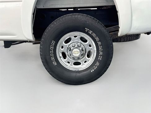 Used 2007 Chevrolet Silverado 2500 LT w/ Heavy-Duty Power Package AWD/4WD image 15