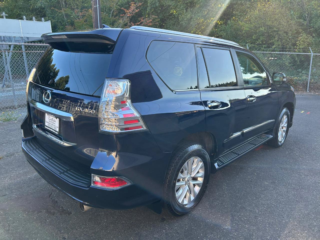 Used 2017 Lexus GX 460 Premium w/ Premium Package AWD/4WD image 5