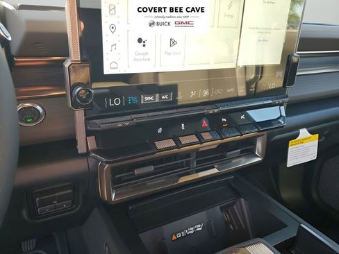 New 2025 GMC Hummer EV 2X w/ LPO, Dark Essentials Package image 36