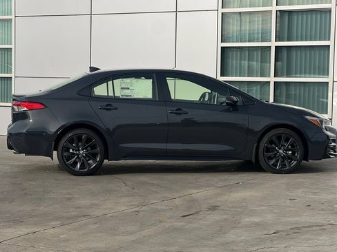 Certified 2026 Toyota Corolla SE w/ SE Premium Package FWD image 3