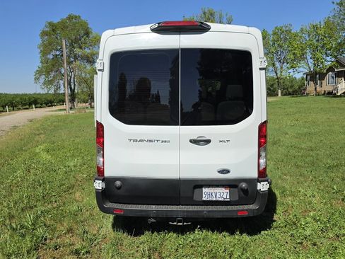 Used 2019 Ford Transit 350 XLT RWD image 3