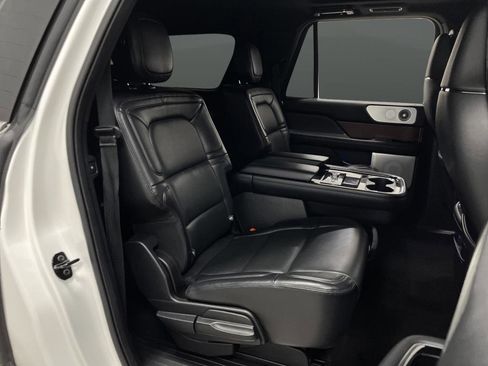 Used 2020 Lincoln Navigator L Reserve w/ Luxury Package image 34