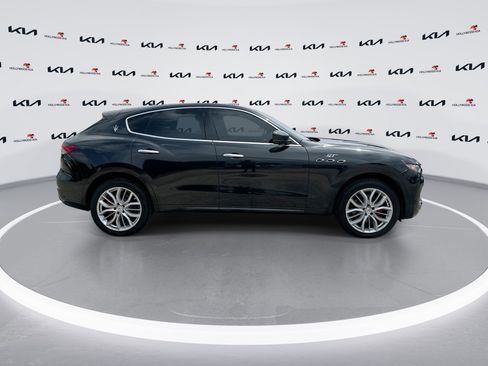 Used 2022 Maserati Levante GT image 9