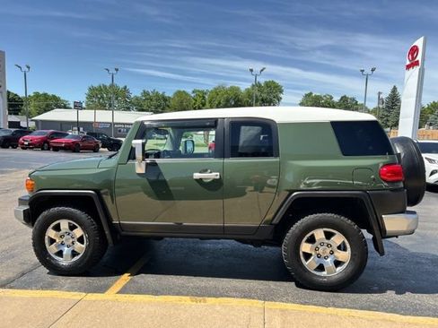 Used 2010 Toyota FJ Cruiser 4WD image 6