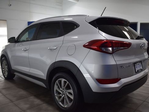 Used 2017 Hyundai Tucson SE image 2
