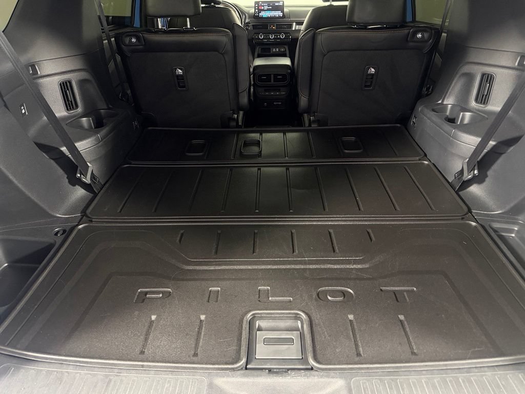 Used 2023 Honda Pilot TrailSport image 21