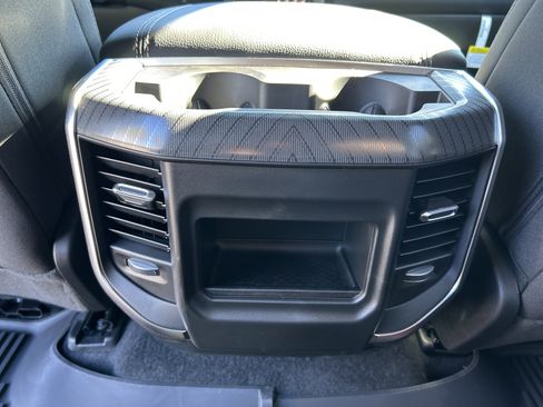 New 2026 RAM 1500 4x4 Crew Cab image 33