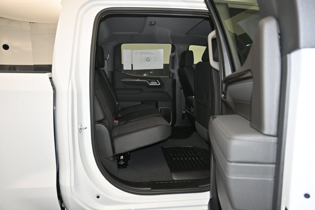New 2026 Chevrolet Silverado 1500 RST w/ Safety Package AWD/4WD image 26