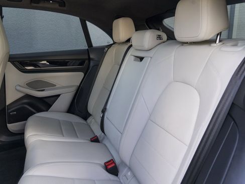 Used 2025 Porsche Macan 4S Electric image 45