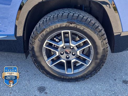New 2026 GMC Terrain AT4 AWD/4WD image 8