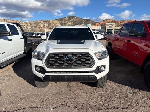 Used 2020 Toyota Tacoma TRD Off-Road image 1
