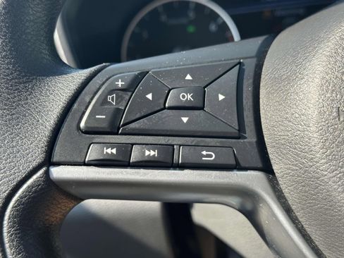 Used 2024 Nissan Altima 2.5 SV image 29