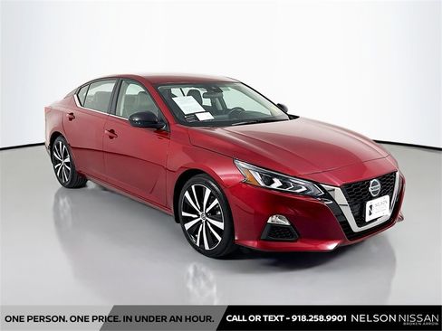 Used 2020 Nissan Altima 2.5 SR image 3
