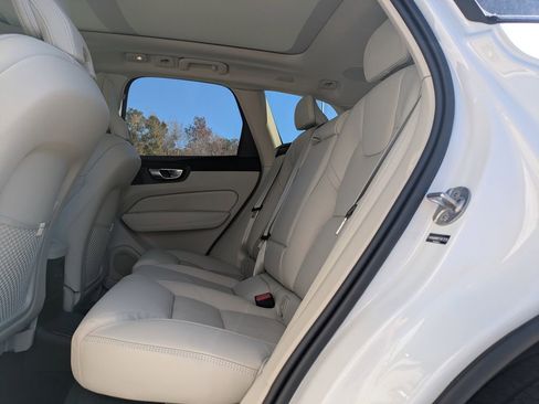 New 2026 Volvo XC60 T8 Ultra w/ Protection Package Premier AWD/4WD image 16