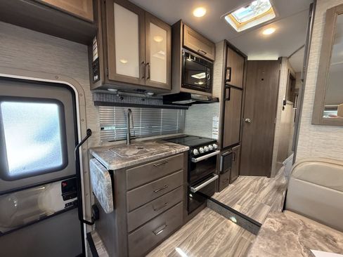 Used 2023 Ford E-350 and Econoline 350 Super Duty w/ Motorhome Prep Package image 34