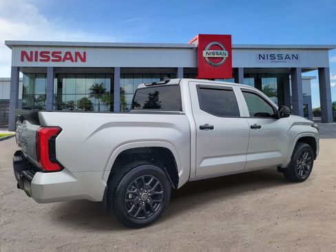 Used 2025 Toyota Tundra SR w/ SR Tow Package AWD/4WD image 2