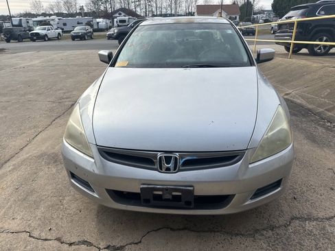 Used 2006 Honda Accord EX-L image 2