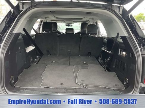 Used 2020 Ford Explorer XLT w/ Equipment Group 202A AWD/4WD image 7