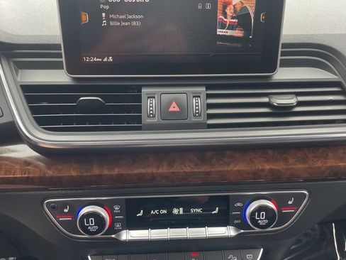 Used 2018 Audi Q5 Premium AWD/4WD image 29
