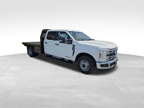 New 2024 Ford F350 XL w/ XL Chrome Package image 11