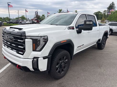 Used 2024 GMC Sierra 2500 AT4 w/ AT4 Premium Plus Package AWD/4WD image 1