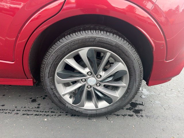 Used 2020 Buick Encore GX Essence w/ Experience Buick Package FWD image 12