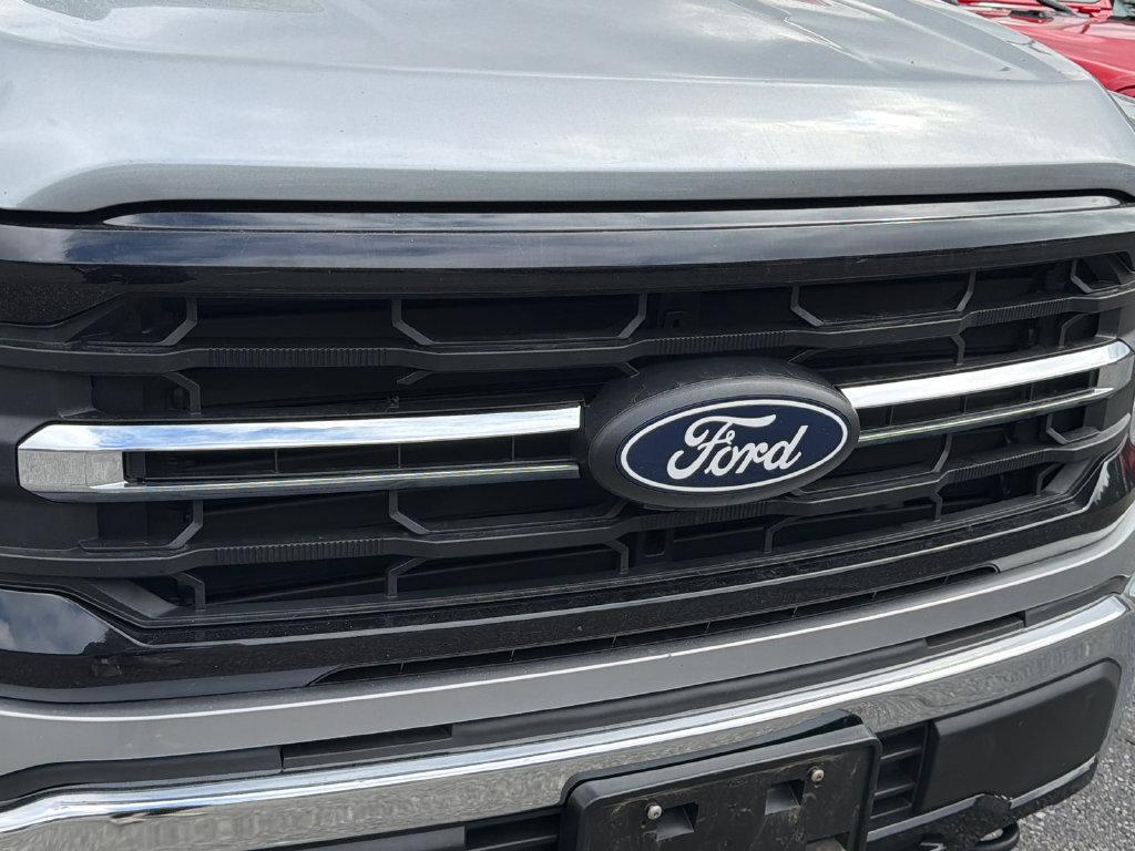 Used 2025 Ford F150 XLT w/ Equipment Group 301A Standard AWD/4WD image 16