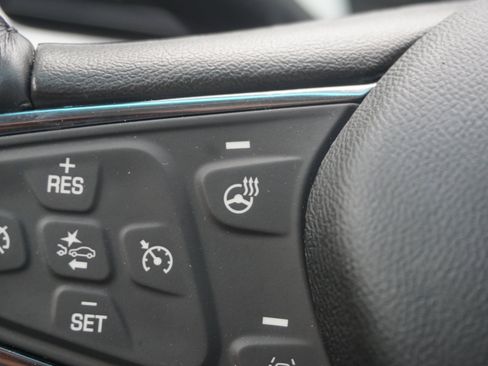 Used 2020 Chevrolet Bolt LT image 31