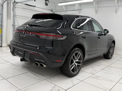 Certified 2023 Porsche Macan S AWD/4WD image 11