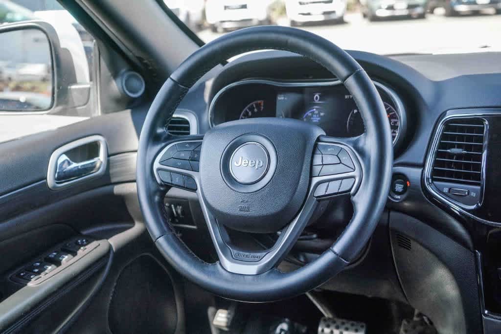 Used 2022 Jeep Grand Cherokee Laredo X RWD image 14