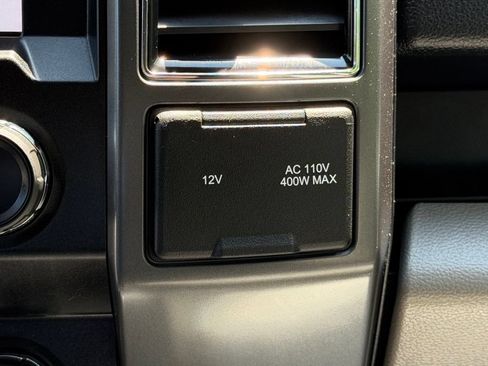Used 2019 Ford F150 XLT w/ Equipment Group 302A Luxury AWD/4WD image 14