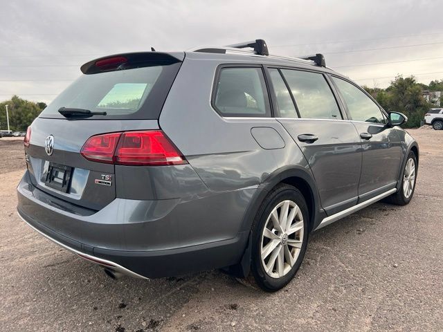 Used 2017 Volkswagen Golf Alltrack SE AWD/4WD image 5