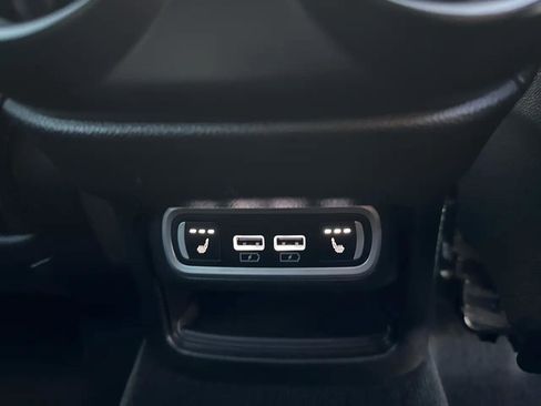 Used 2022 Alfa Romeo Stelvio Veloce image 35