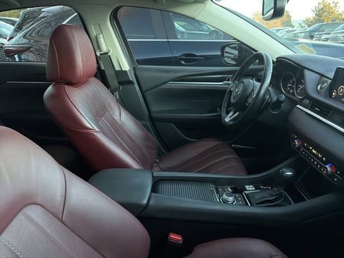 Used 2021 MAZDA MAZDA6 Carbon Edition image 4