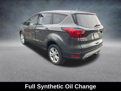 Used 2019 Ford Escape SE AWD/4WD image 3