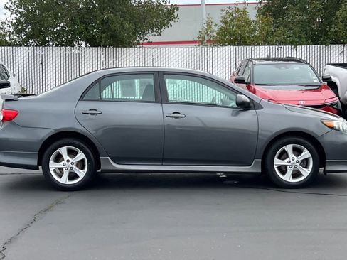Used 2011 Toyota Corolla S image 6