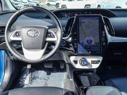Used 2018 Toyota Prius Prime Advanced w/ Carpet Mat Package FWD image 3