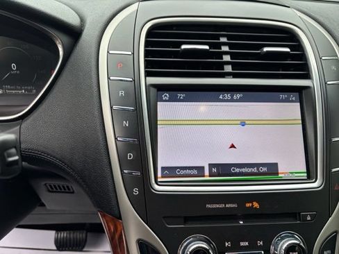 Used 2020 Lincoln Nautilus Reserve FWD image 20