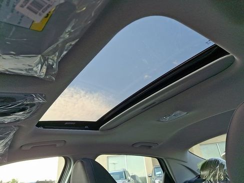 New 2026 Hyundai Elantra Limited FWD image 6