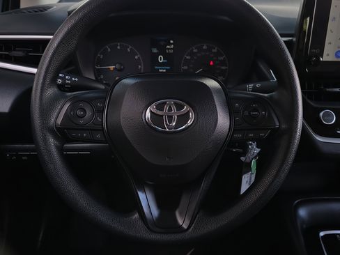 Used 2024 Toyota Corolla LE image 9