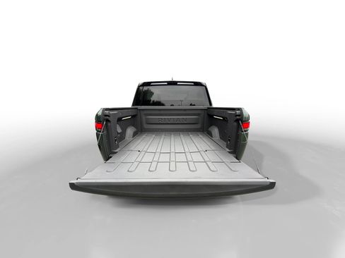 Used 2024 Rivian R1T Adventure image 17