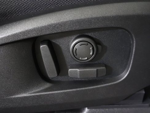 Used 2020 Land Rover Defender 110 X image 38