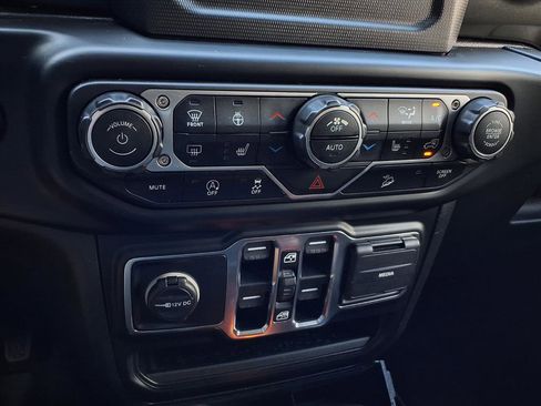 Used 2021 Jeep Wrangler Unlimited Sport image 21