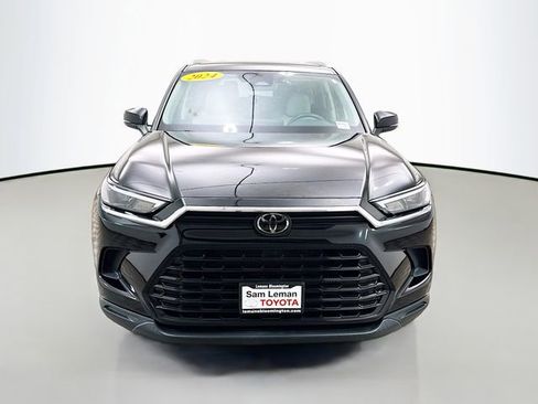 Used 2024 Toyota Grand Highlander FWD image 2