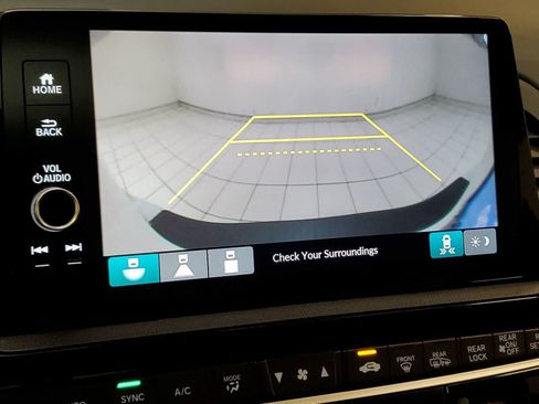 Used 2025 Honda Odyssey Sport-L image 4