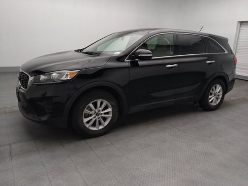 Used 2020 Kia Sorento LX FWD image 2