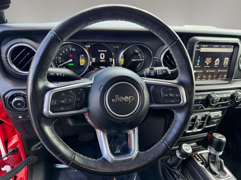 Used 2023 Jeep Wrangler Unlimited Sahara w/ Cold Weather Group AWD/4WD image 14