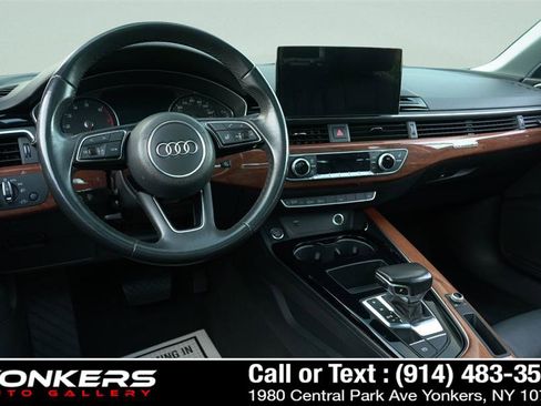 Used 2022 Audi A4 2.0T Premium w/ Convenience Package image 32