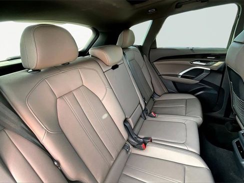 Used 2025 Audi Q5 Premium Plus w/ Premium Plus image 29