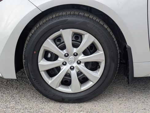 Used 2026 Toyota Corolla LE image 11